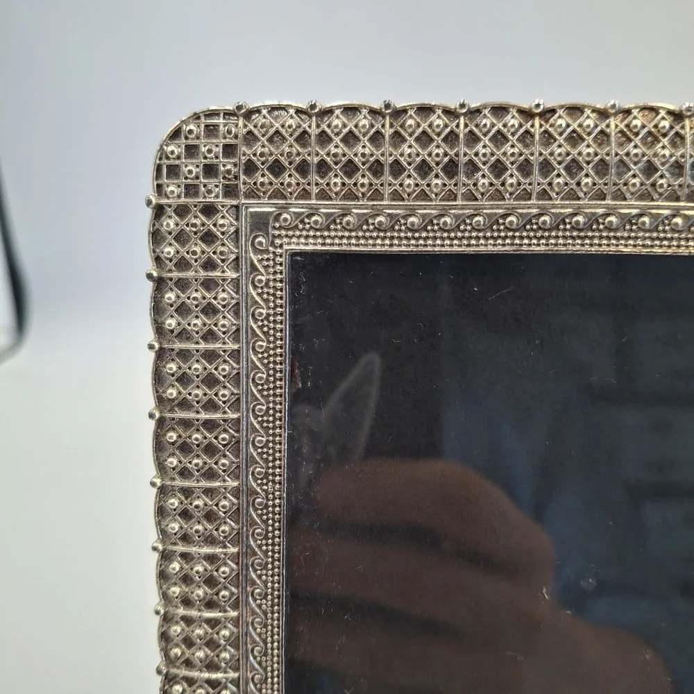 Vtg Silver Tone Filigree Lattice Tabletop Photo Picture Frame 5x7 Velvet Back